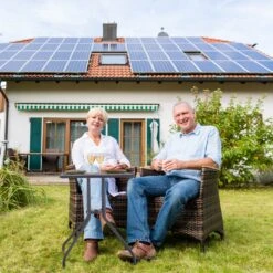 Relaxdays Tuintafel Vierkant - Buitentafel - Kleine Eettafel Tuin - Balkontafel Kunststof -Meubel Verkoop 1200x1200 687