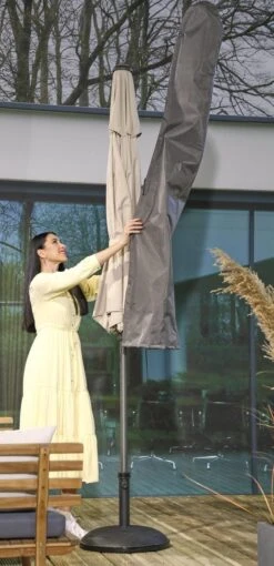 Weersbestendige Parasolhoes - Rond & Vierkant - Max. 3 X 3 M - Grijs / Antraciet - Stokparasol -Meubel Verkoop 581x1200