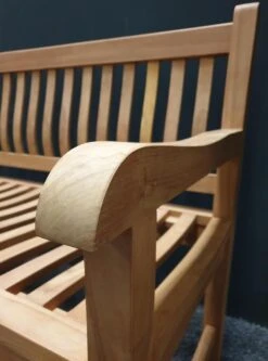 Merkloos TIERRA | Tuinbank Van Teak Comfort Plus + | 150 Cm - 3-Persoons / 3-Zits | Naturel / Original | BONANY Luxe | Geschuurd & Olie Op Waterbasis | Klassiek & Traditioneel | Stevig | Tuinzetel | Bank Voor Tuin -Meubel Verkoop 890x1200